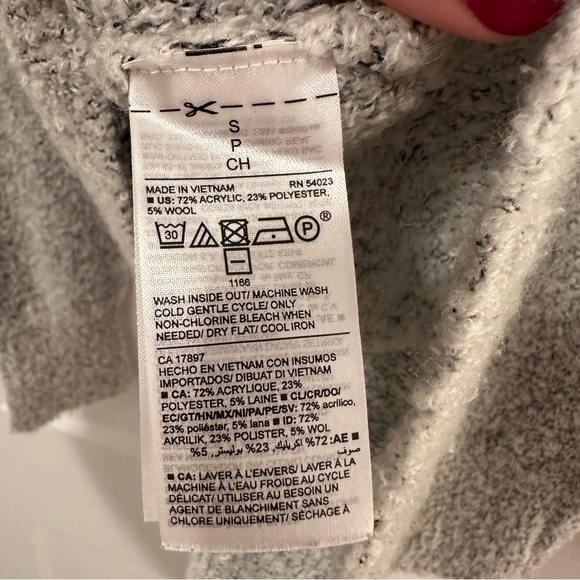 Old Navy Grey Knit Pullover Crewneck Sweater Size Small Women’s - Picture 10 of 10